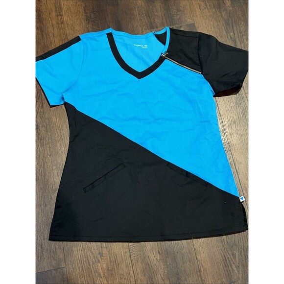 Lot Of Medical Nursing Scrubs Tops Women’s Size Small Some New With Tags Variety - Picture 11 of 12